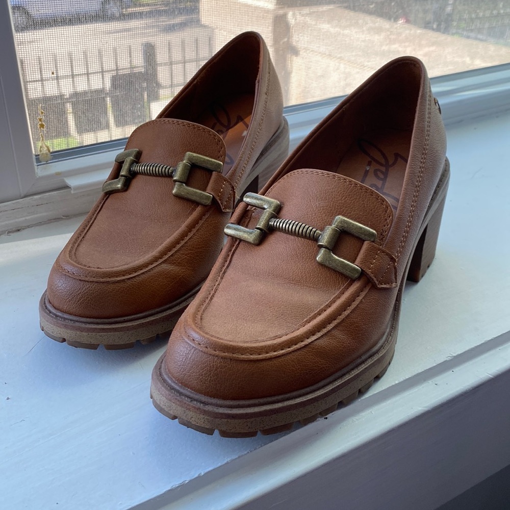 Brown heeled loafers, Size 6. Rarely worn!